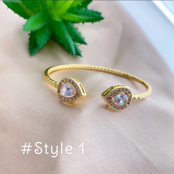 Baby Gold Bangle | kids gold adjustable bangle | gold bangle for girl toddler - Picture 3 of 6